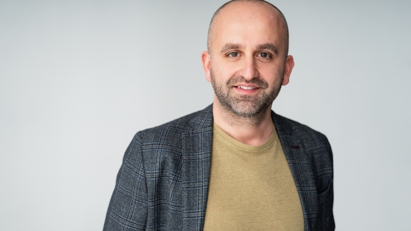 Review & Trends 2023: Topul celor mai căutate joburi la început de an - agent de vânzări, junior banker, operator introducere date, operator de colectare debite și casier în sala de jocuri sunt pozițiile care au atras cele mai multe aplicări 