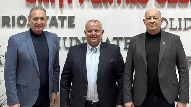 Acţiune caritabilă iniţiată de Avram Gal ṣi PSD Câmpia Turzii pentru Ariana