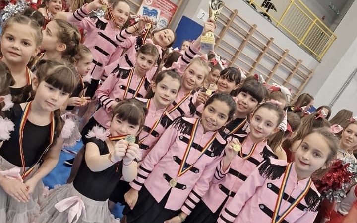 Bolboacă Alina Maria - Felicitări fetelor!!!❤️Mândră de voi campioanele mele!!