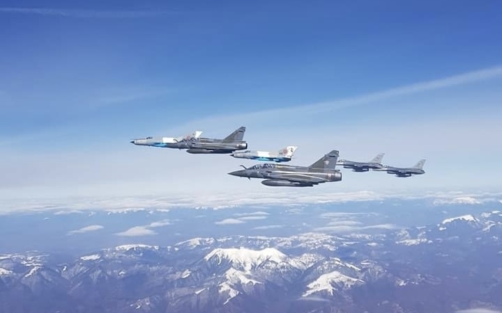 Baza 71 Aeriană Câmpia Turzii - Antrenament de zbor în comun ✈️