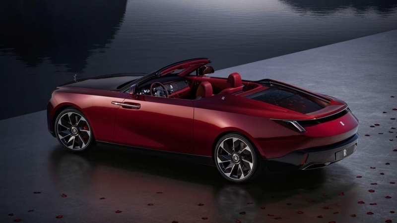 Fotografia dimineții - Rolls-Royce Motor Cars a dezvăluit modelul Droptail, un roadster cu două locuri care va fi produs în 4 exemplare. Compania nu a anunțat prețul, dar se estimează că va costa mai mult de $30 de milioane