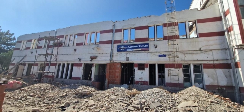 Ministrul PSD Sorin Grindeanu prezent la finalizarea lucrărilor din Gara Câmpia Turzii 