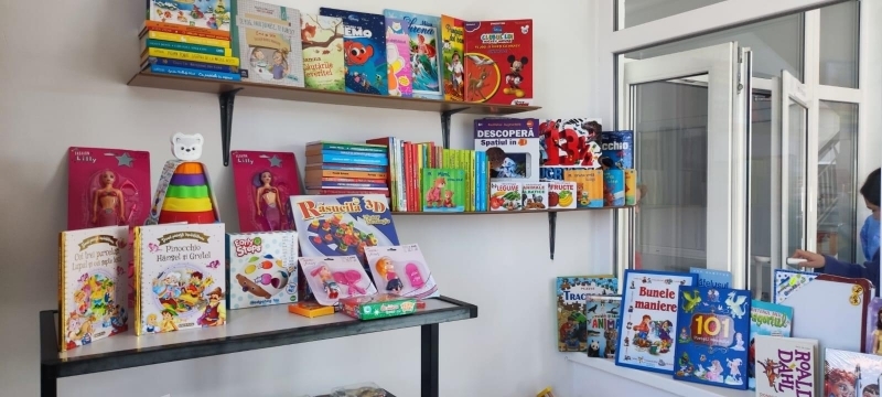 Comunitatea din Câmpia Turzii a donat cărți și jocuri pentru Secția de Pediatrie a Spitalului „Dr. Cornel IGNA