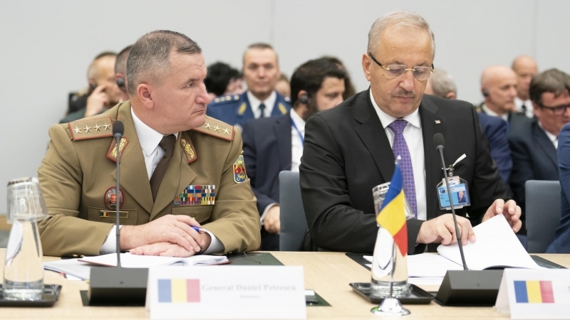 Vasile DÎNCU la prima zi a reuniunii miniștrilor apărării din statele membre ale NATO