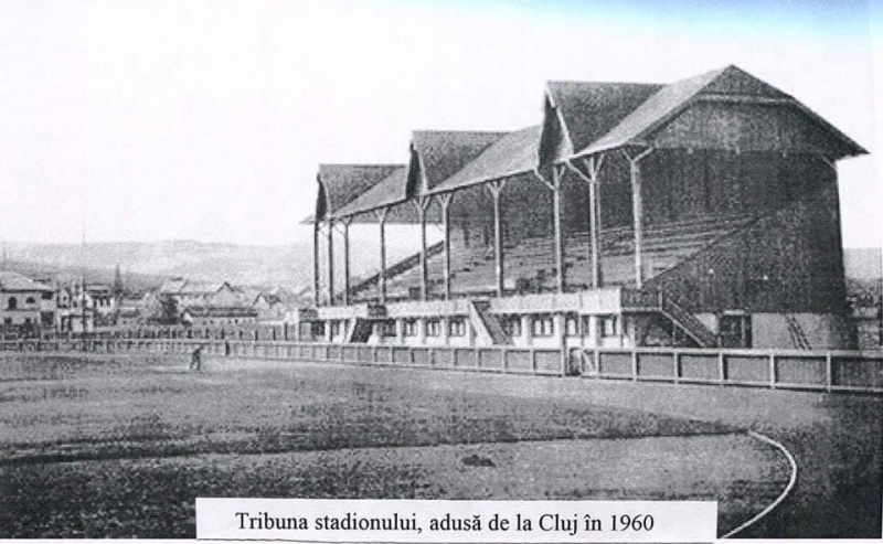 Tribuna de fotbal ISCT a fost construită în 1915 în stil englezesc si a fost pâna în anul 1960 a echipei de fotbal U Cluj