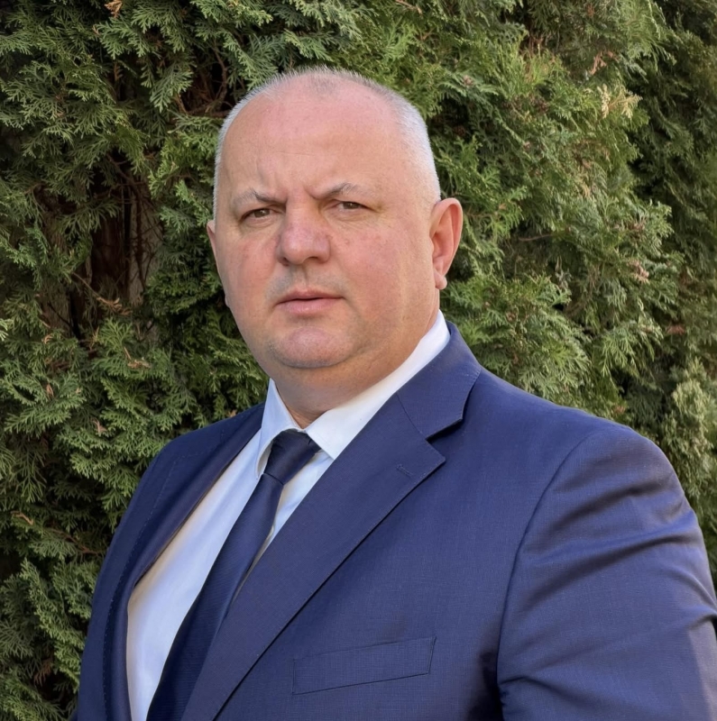 Avram M. GAL - Alegerile anticipate – singura soluție onestă într-o criză politică provocată deliberat?
